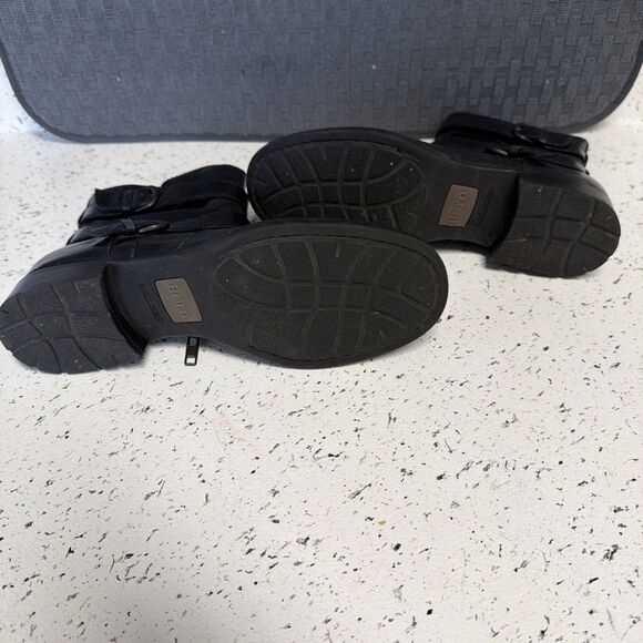 Born Mcmillan Ankle Boots Bootie Women's Black Leather Harness Buckle Size 8 M - Picture 7 of 8